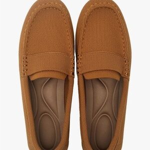 Women’s tan Brown Loafers slip on shoes 8 fabric woven flats